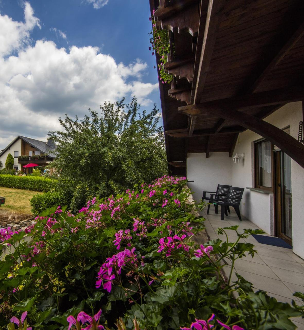 Hotel Ferienhaus "Anne" Und Weingut Willi Fett Ellenz-Poltersdorf Exteriér fotografie