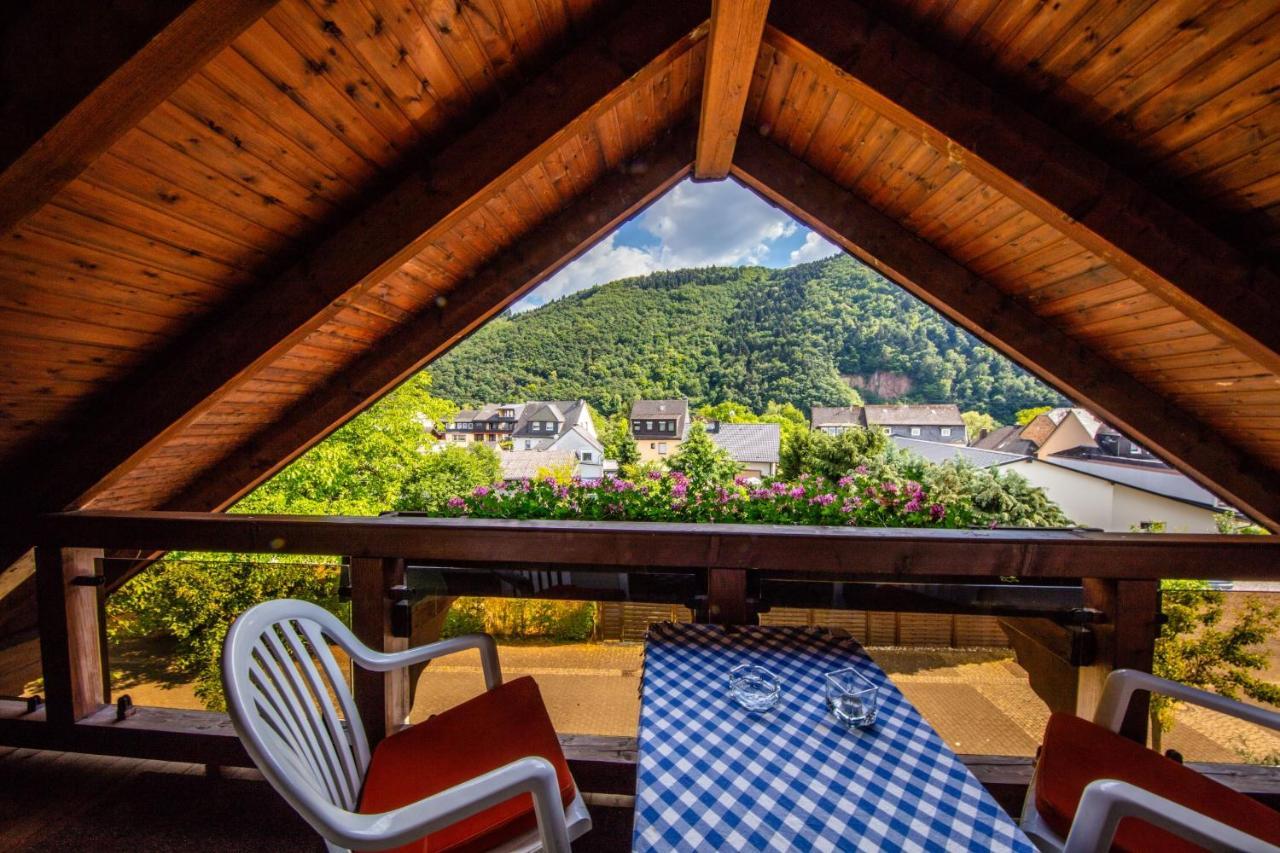 Hotel Ferienhaus "Anne" Und Weingut Willi Fett Ellenz-Poltersdorf Exteriér fotografie